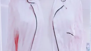 【禁漫直播】气质高挑女神,模特火辣身材,白虎穴超级粉嫩蝴蝶逼,特写粉穴干净多汁