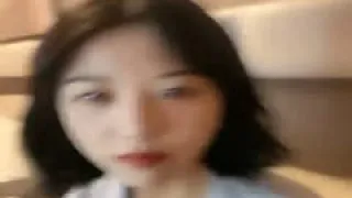 短发气质新人小妹，露奶露逼诱惑，胸好大。