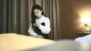草莓修车—深夜场长相清纯极品黑色长裙妹子