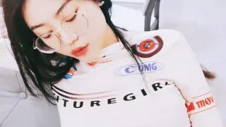 【禁漫直播】大学生下海 多个妹子,啪啪做爱,沙发上一顿操,一个射了换个男主继续来
