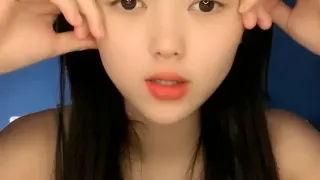 新人下海呆萌花臂妹妹！无毛一线天嫩穴！怼在镜头前扣阴蒂，掰开手指扣弄，水声哗哗，娇喘呻吟