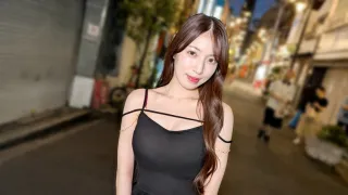 SIRO-5603 【她真的太优秀了，我配不上她！！】一眼相看，就注定会坠入爱河 茜