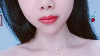 【禁漫直播】大过年了,也不忘记赚外快,卧室中和娇小老婆口交打飞机,玩穴啪啪后入女上位摇起来