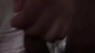真实迷奸！超可爱清纯小巧嫩妹遭猥琐男迷晕肆意玩弄针头插屁眼暴力抽插射一身。。。。