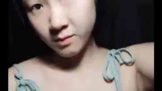家境贫寒的纯情大奶小村姑在那个看了有点让人心酸的家直播听说这样能赚钱脱贫