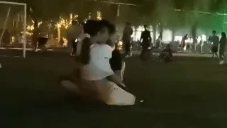 卧槽_这年轻人真开放