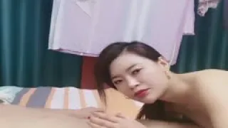大金耳环带金表，一看就是有钱人，露脸口交