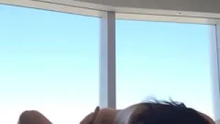火爆全网嫖妓达人金先生酒店最新约炮-韩亚航空的漂亮空姐无敌景观房飘窗前啪啪。