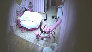 偷拍情趣圆床房漂亮美女和男友开房打炮!。