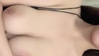 高挑御姐范妹子，黑丝大长腿，珍珠内裤只能遮住一线天