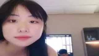 #直播_兄弟们！奶子大到吓死人啊【00后超级胸】刚下海就被狂操_0