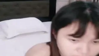主播大秀帅气小哥哥酒店年轻素颜妹子后入狠插