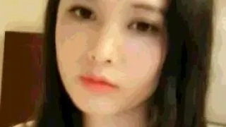 -国产比女人还美的TS人妖米兰独自一人在酒店寂寞的撸射，说自己喜欢吃大JB