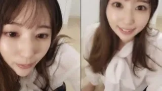 重金邀请知名女优粉丝圆梦之夜美女搔首弄姿配合听话.