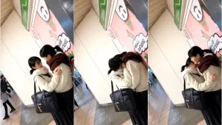 @20209343934 用户上传：怎么聊着天突然就把嘴给亲上了