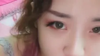 可爱漂亮美女主播穿着网袜大秀操喷1