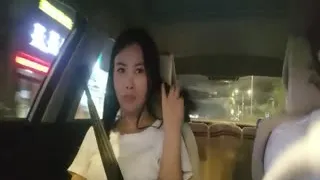 探花王伟哥佛山洗浴足疗会所撩女技师2000块拿下96年气质小姐姐。