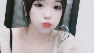 【禁漫直播】一字马女神无毛白虎逼粉嫩诱人,全程露脸大秀直播,性感热舞抖奶翘臀,自慰呻吟表情风骚,火辣身材强烈推荐